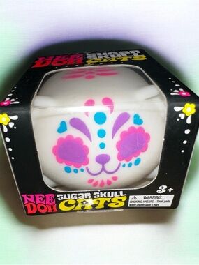 Needoh Sugar Skull Cats - Pink
